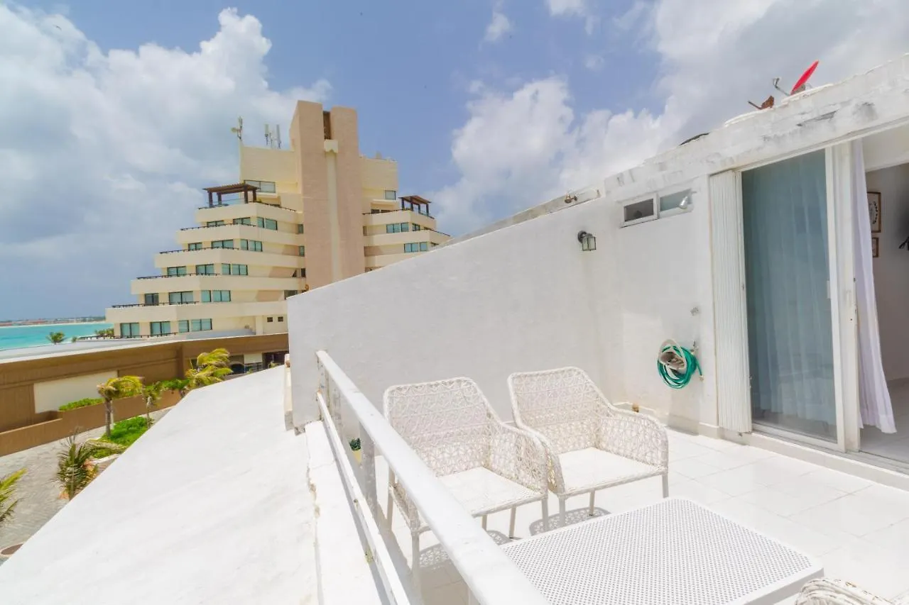 Penthouse Ocean Front, Steps To The Beach Канкун