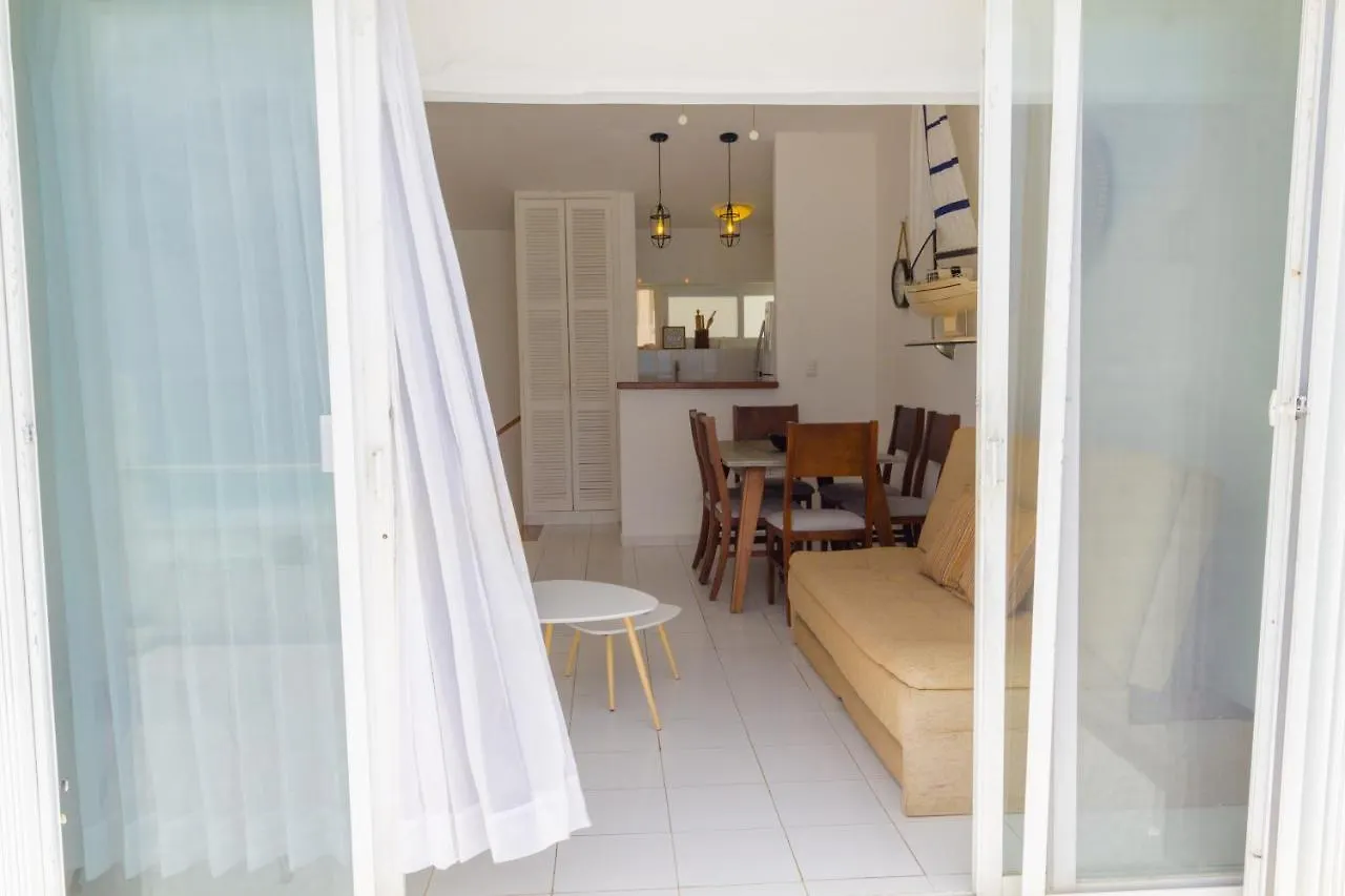 Апартаменты Penthouse Ocean Front, Steps To The Beach