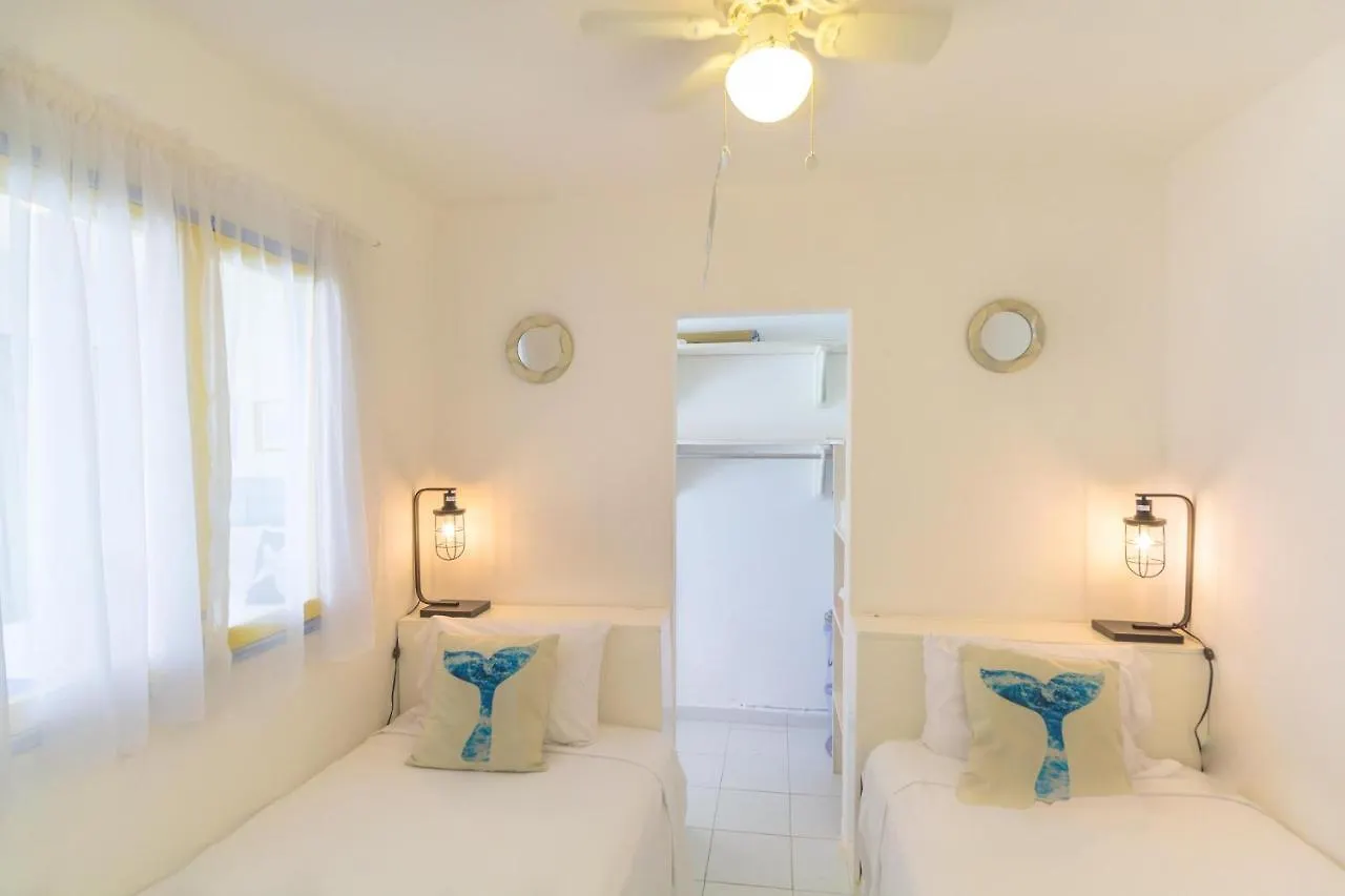 Апартаменты Penthouse Ocean Front, Steps To The Beach Мексика
