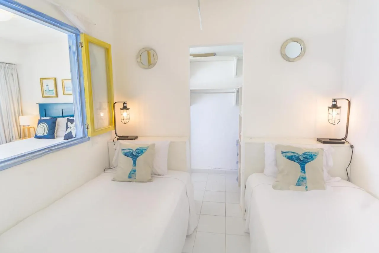 Апартаменты Penthouse Ocean Front, Steps To The Beach