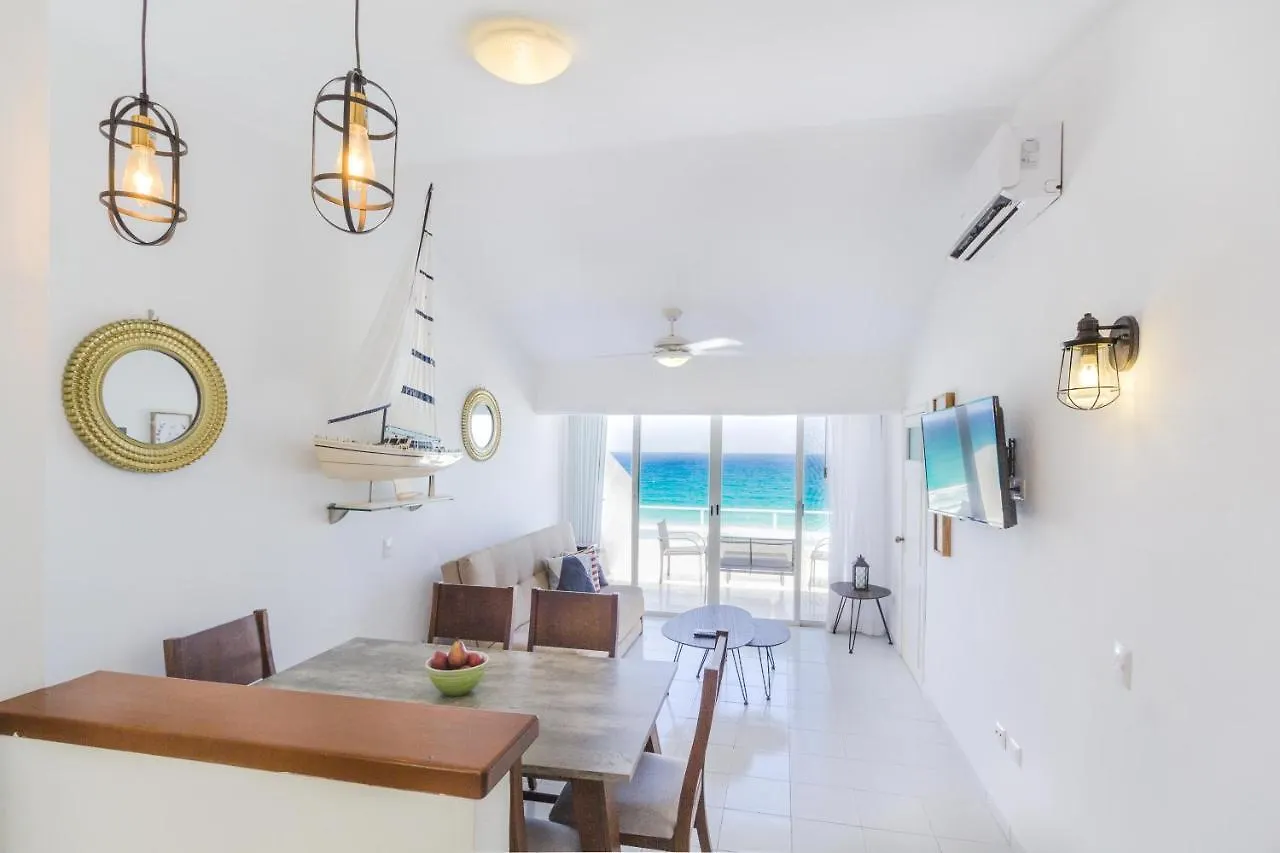 Penthouse Ocean Front, Steps To The Beach Апартаменты Канкун